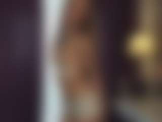 Show di cam dal vivo di CarolyneLowthorp