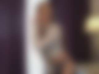 CarolyneLowthorp's Live Sex Cam Show