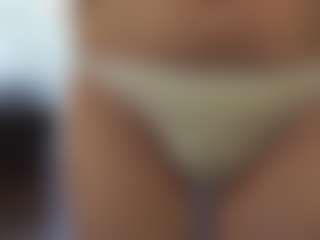 CarolyneLowthorp's Live Sex Cam Show
