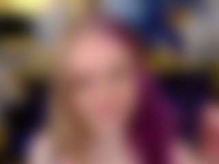 Live cam show with DramaQuenn - Nipple Piercings on Dolls Live