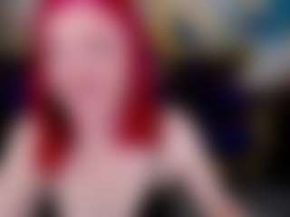 Live cam show with DramaQuenn - Flashing on dropp.cam