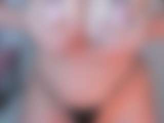 manelyk222's Live Sex Cam Show