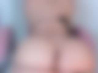 manelyk222's Live Sex Cam Show