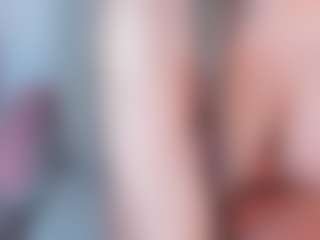manelyk222's Live Sex Cam Show