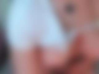 manelyk222's Live Sex Cam Show