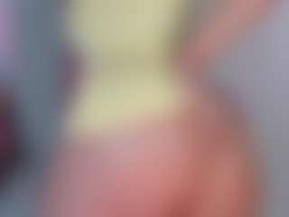 manelyk222's Live Sex Cam Show