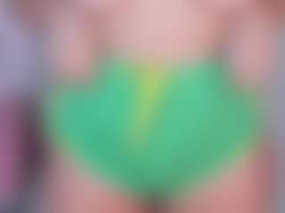 manelyk222's Live Sex Cam Show