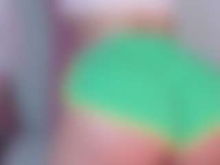 manelyk222's Live Sex Cam Show