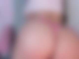 manelyk222's Live Sex Cam Show