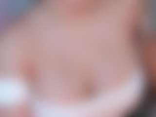 manelyk222's Live Sex Cam Show