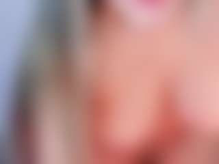 manelyk222's Live Sex Cam Show
