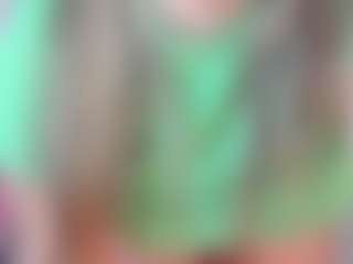 manelyk222's Live Sex Cam Show