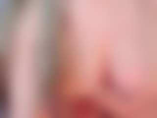 manelyk222's Live Sex Cam Show