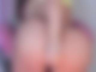 manelyk222's Live Sex Cam Show