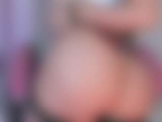 manelyk222's Live Sex Cam Show