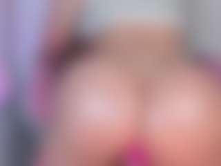 manelyk222's Live Sex Cam Show