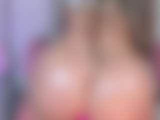manelyk222's Live Sex Cam Show