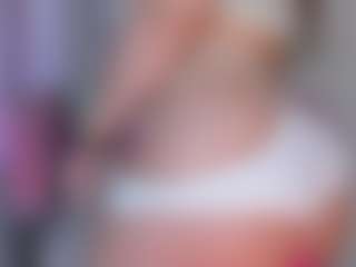 manelyk222's Live Sex Cam Show