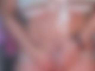 manelyk222's Live Sex Cam Show