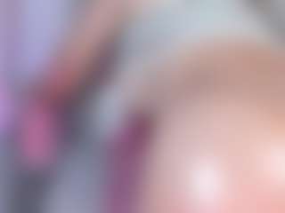 manelyk222's Live Sex Cam Show