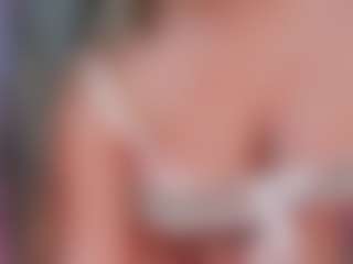 manelyk222's Live Sex Cam Show