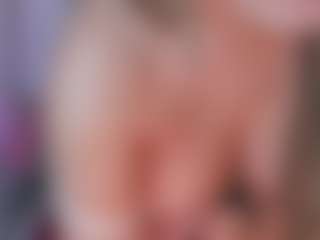 manelyk222's Live Sex Cam Show