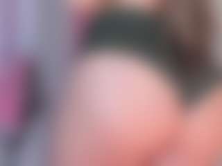 manelyk222's Live Sex Cam Show