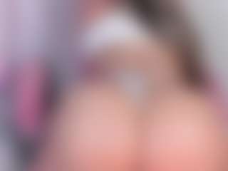 manelyk222's Live Sex Cam Show