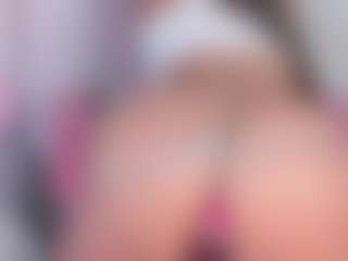 manelyk222's Live Sex Cam Show