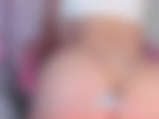 manelyk222's Live Sex Cam Show