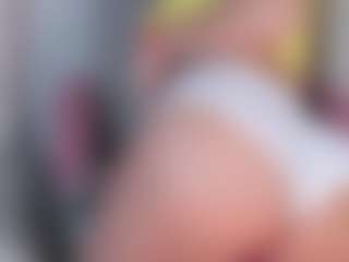 manelyk222's Live Sex Cam Show