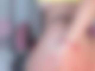manelyk222's Live Sex Cam Show