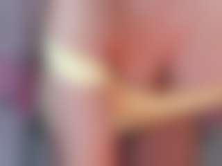 manelyk222's Live Sex Cam Show