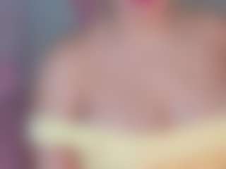 manelyk222's Live Sex Cam Show