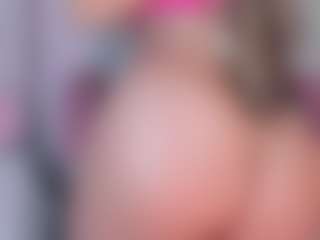 manelyk222's Live Sex Cam Show