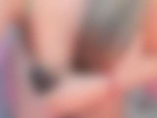 manelyk222's Live Sex Cam Show