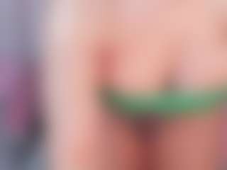 manelyk222's Live Sex Cam Show
