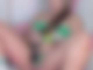 manelyk222's Live Sex Cam Show