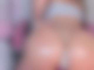 manelyk222's Live Sex Cam Show