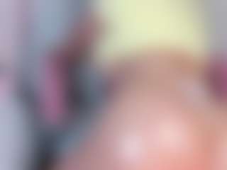 manelyk222's Live Sex Cam Show