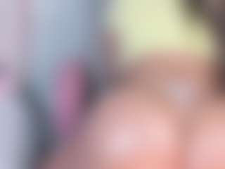 manelyk222's Live Sex Cam Show