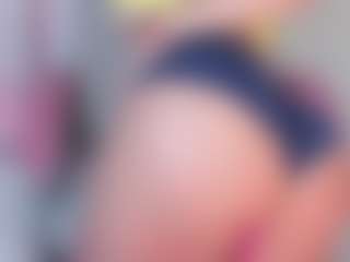 manelyk222's Live Sex Cam Show