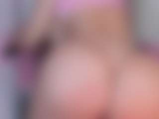 manelyk222's Live Sex Cam Show
