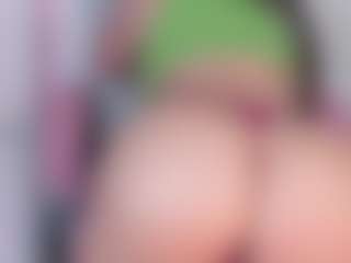 manelyk222's Live Sex Cam Show
