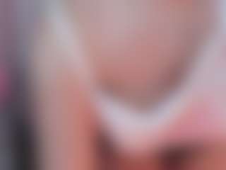 manelyk222's Live Sex Cam Show