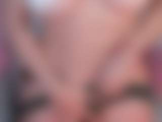 manelyk222's Live Sex Cam Show