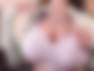 Live cam show with GennyPestone - Body Massage on SinfulBabes