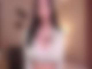 Live cam show with GennyPestone - Petite Young Adult on Camsoda