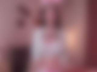 Live cam show with GennyPestone - Butt Plug on CamClone