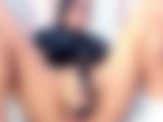 Scarlette15's Live Sex Cam Show